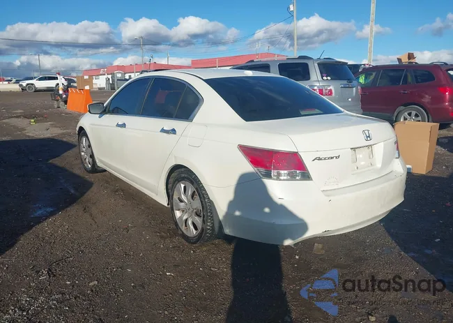 1HGCP36849A003872: 44170470