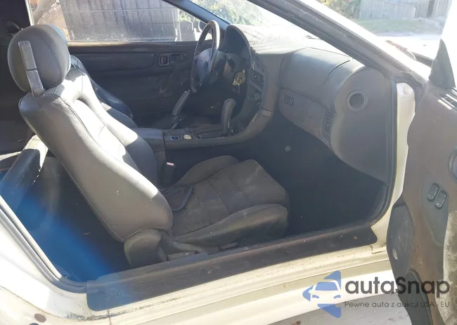 JA3AM84JXWY004057: 44170591