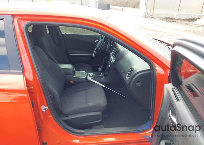 2C3CDXBGXKH657802: 44170636