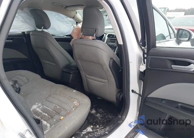 3FA6P0G78FR132298: 44170665