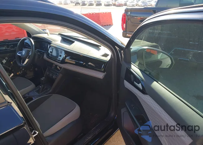 3VVCX7B28NM056015: 44170667