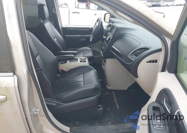 2C4RC1BG7FR697843: 44170681