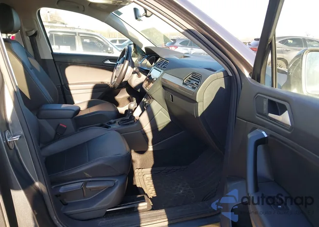 3VV2B7AX1KM019066: 44170701