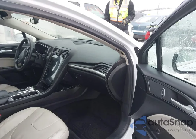 3FA6P0RU6JR219080: 44170723