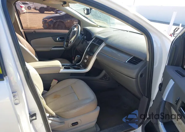 2FMDK3JC5DBE11173: 44170944