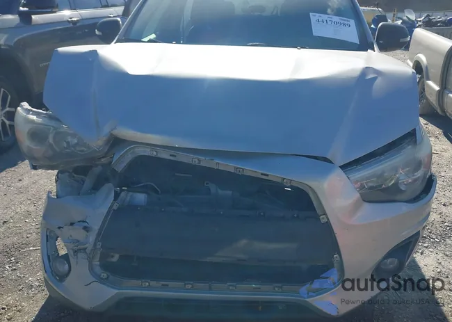 4A4AR4AW1FE058319: 44170989