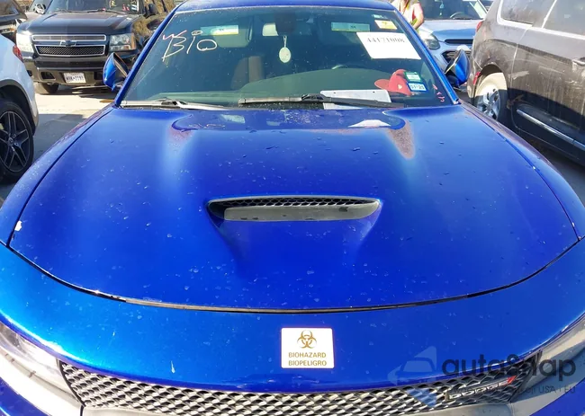 2C3CDXHG8JH221908: 44171008