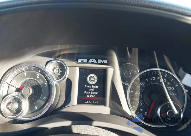 3C6UR5CL6RG326976: 44170106