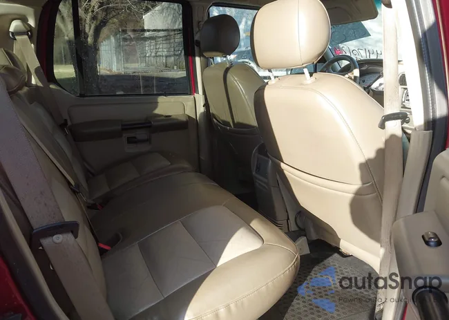 1FMZU67K84UB85642: 44170124