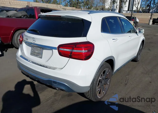 WDCTG4EB2KJ550382: 44170159