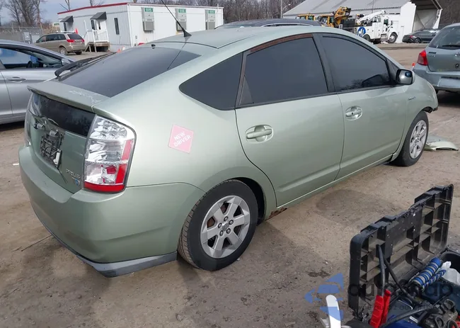 JTDKB20U077663779: 44170204