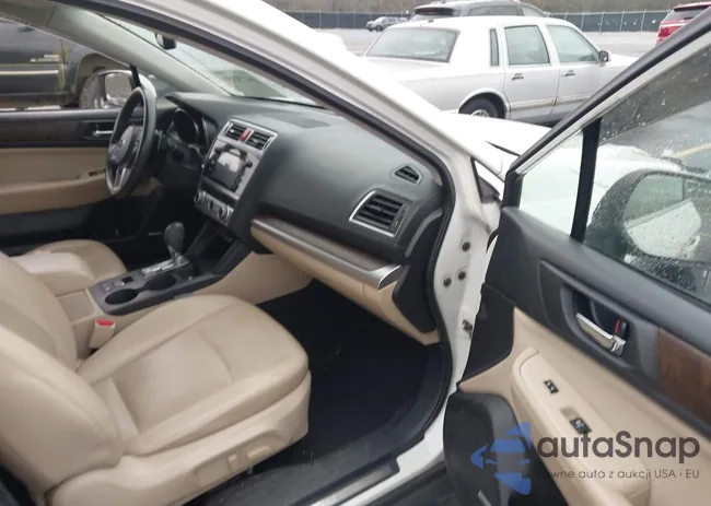 4S4BSBNC0F3280524: 44170350