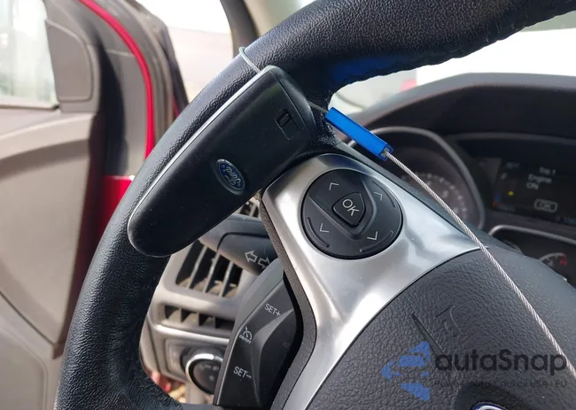 1FADP3J26EL241054: 44170352