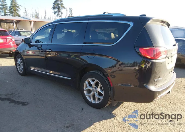 2C4RC1EG6HR832468: 44171453