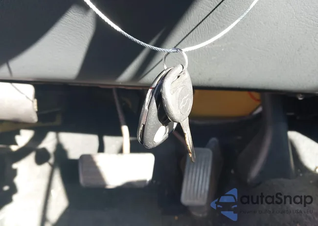 1GCEC14T81Z283882: 44171473