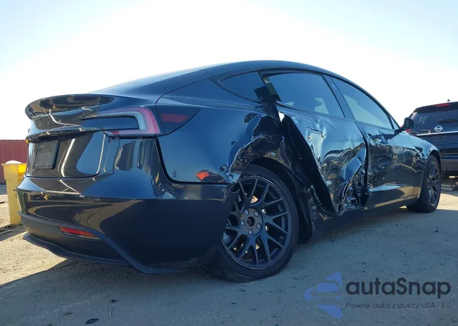 5YJ3E1EA9RF743325: 44171483