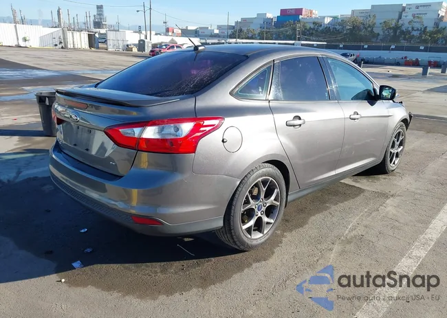 1FADP3F27DL302290: 44171600