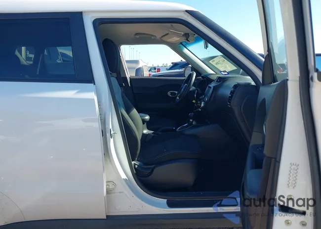 KNDJP3A57K7910976: 44171806