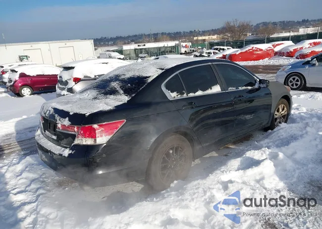 1HGCP2F67CA203418: 44171872