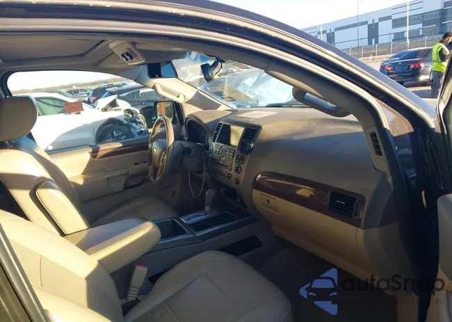 5N1BA0NE2EN609266: 44171907