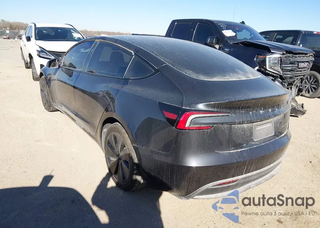 5YJ3E1EB0RF815909: 44171910