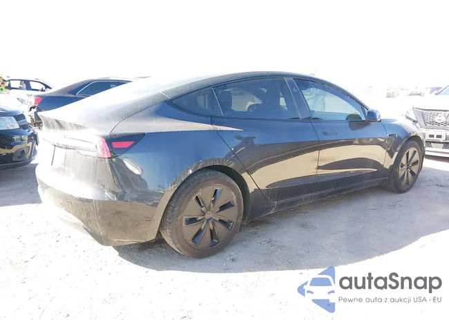 5YJ3E1EB0RF815909: 44171910