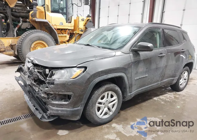 3C4NJCAB9JT202859: 44171913