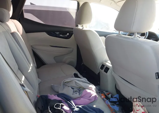 JN1BJ1CP7HW000612: 44171936