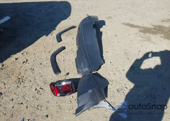 3C4NJCBB9NT218290: 44171950