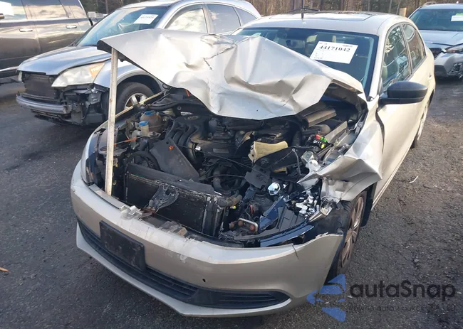 3VW2K7AJ3CM466510: 44171042