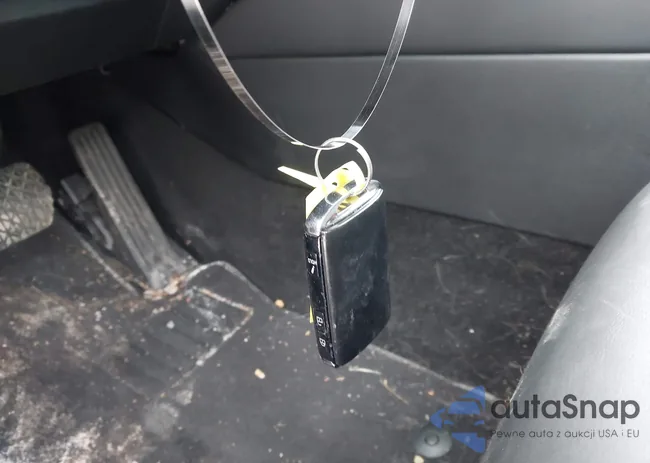 3MVDMBCM1RM646964: 44171047