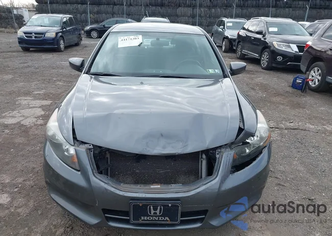 1HGCP2E38BA106332: 44171303