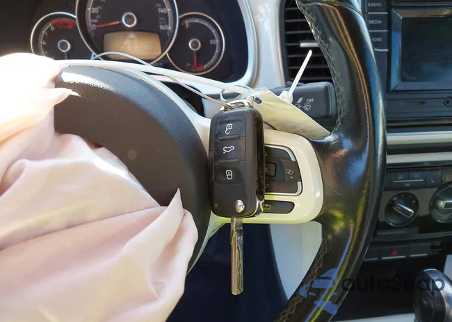 3VW517AT4HM800732: 44171350