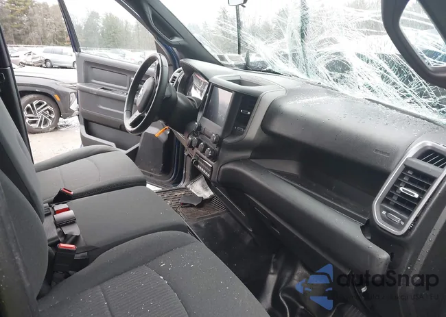 3C6UR5CJ3RG172385: 44172488