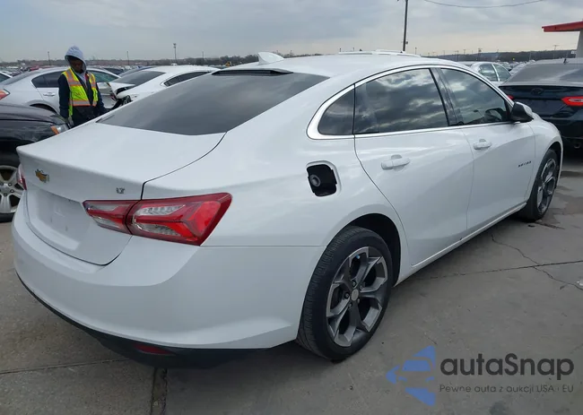 1G1ZD5ST0LF117085: 44172555