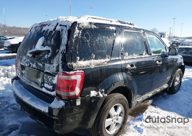 1FMCU93188KB67289: 44172561