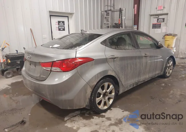 KMHDH4AE7CU192859: 44172575