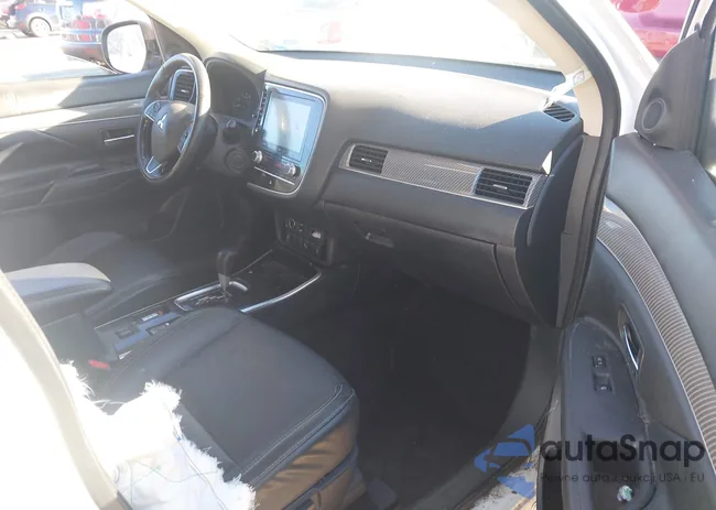 JA4AD3A38LZ032627: 44172644