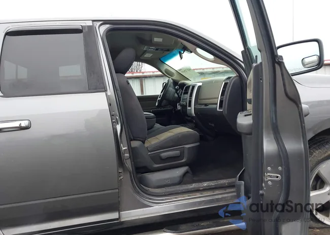 1C6RD7GT3CS266570: 44172653