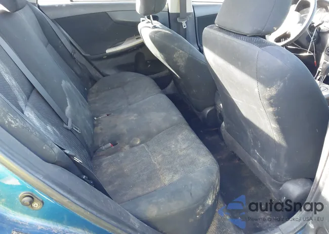 2T1BU4EEXAC403855: 44172743