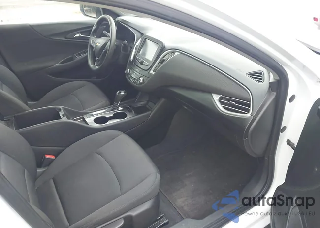 1G1ZB5ST8JF210133: 44172777