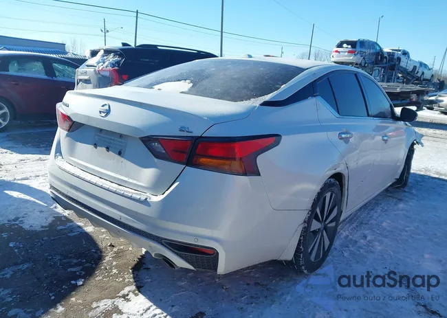 1N4BL4EV2MN304635: 44172795