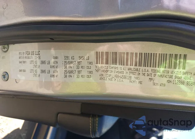 1C4PJLAB8HW586128: 44172802