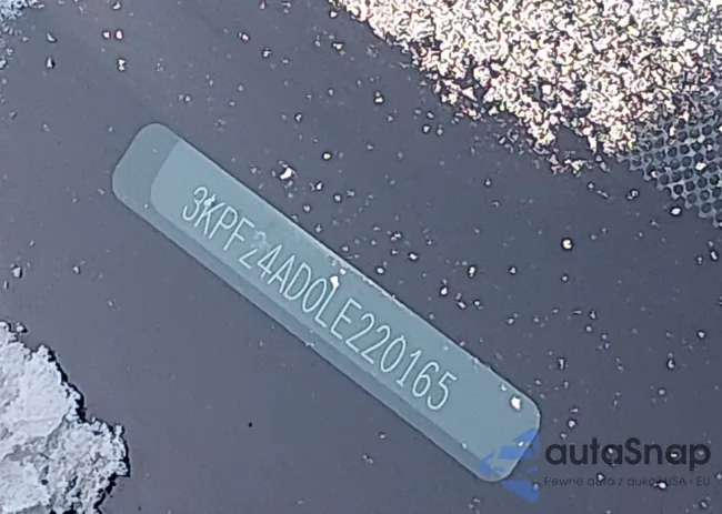 3KPF24AD0LE220165: 44172841