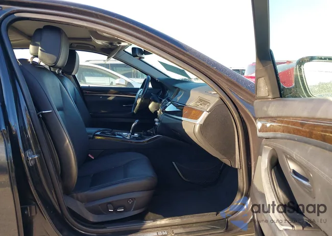 WBAFR1C5XBC737508: 44172854