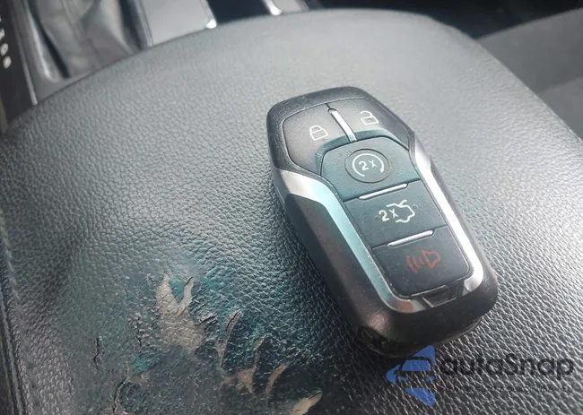 1FM5K7D84HGA87019: 44172897