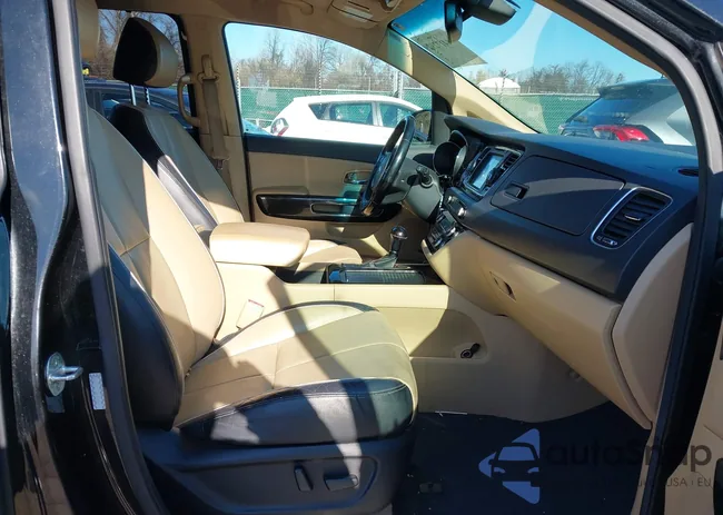 KNDMC5C18G6132537: 44172929