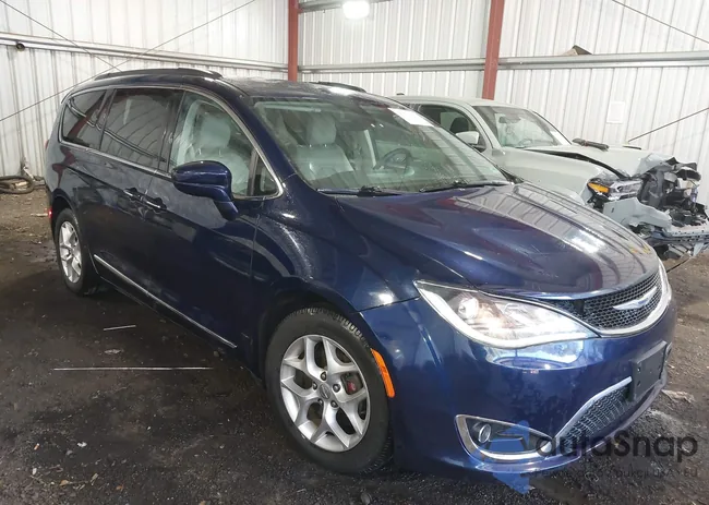 2C4RC1BG3HR610765: 44172041