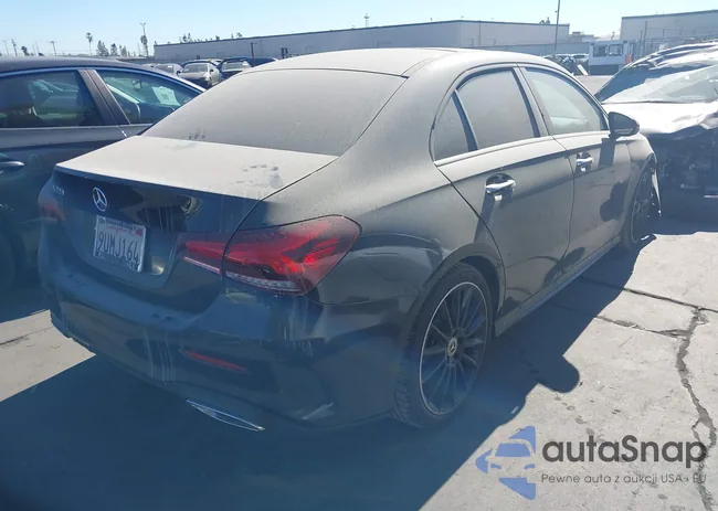 W1K3G4EB7NJ361890: 44172045