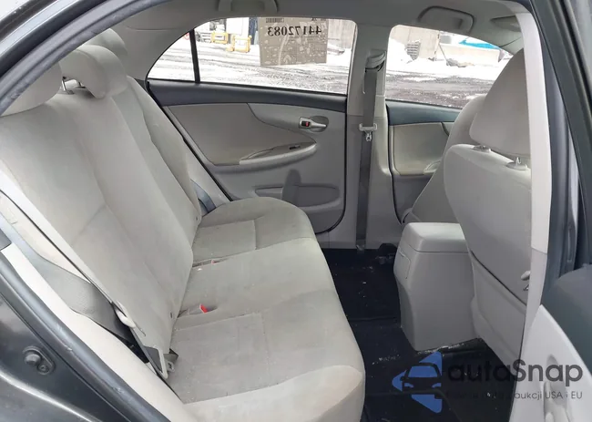 2T1BU4EE1DC947178: 44172083